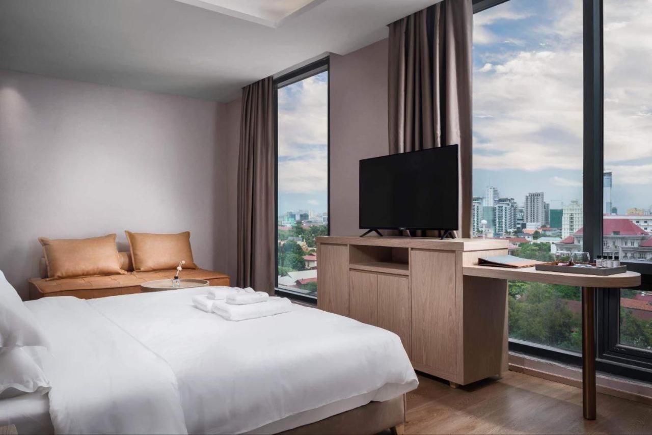 Sf Hotel Penthouse Residences Phnom Penh Exterior foto