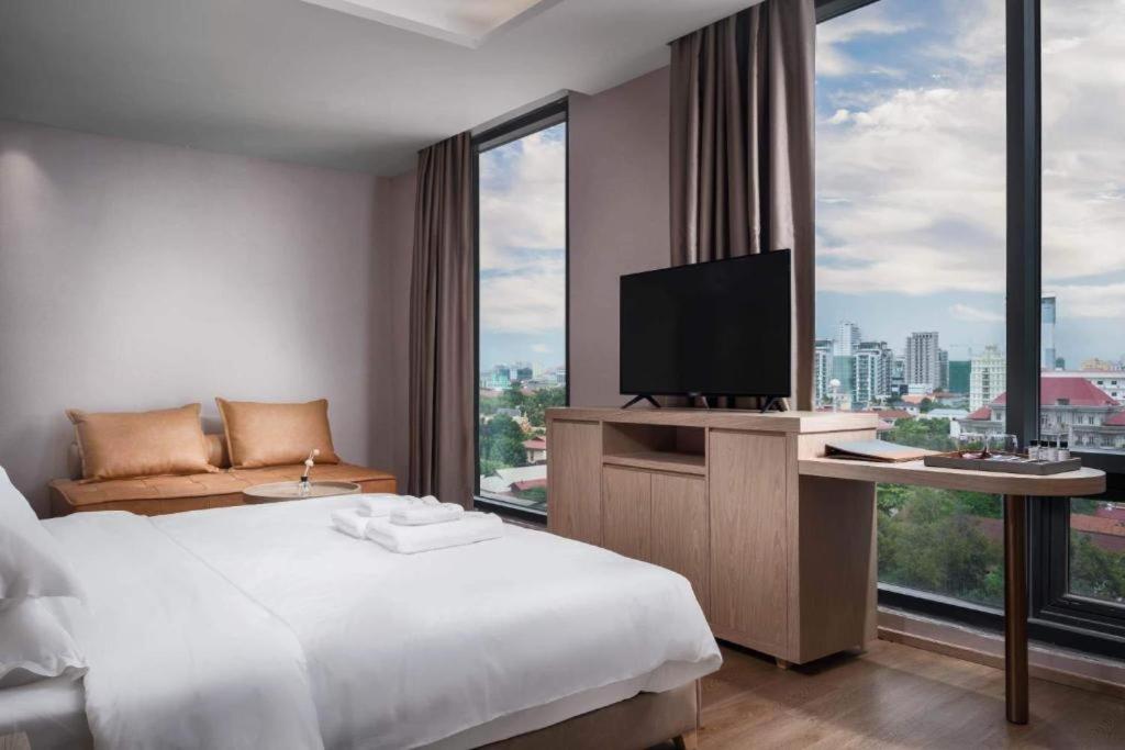 Sf Hotel Penthouse Residences Phnom Penh Exterior foto